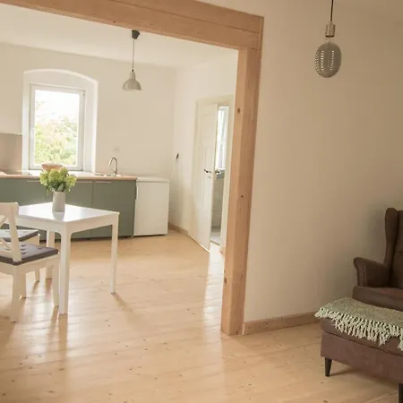 Apartment Schwalbennest - Auszeit Auf Hof *